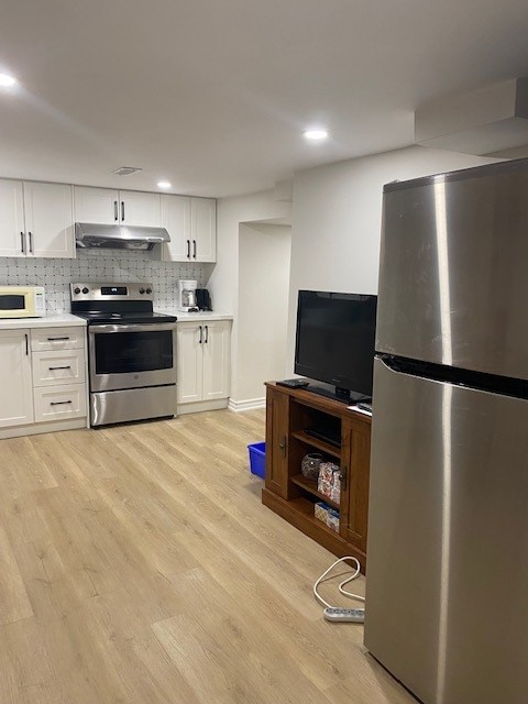 
                         Simcoe Street North Units                                                    